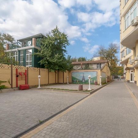 Стильная Квартира Возле Моря На Французском Бульваре Oldenburg Bagian luar foto